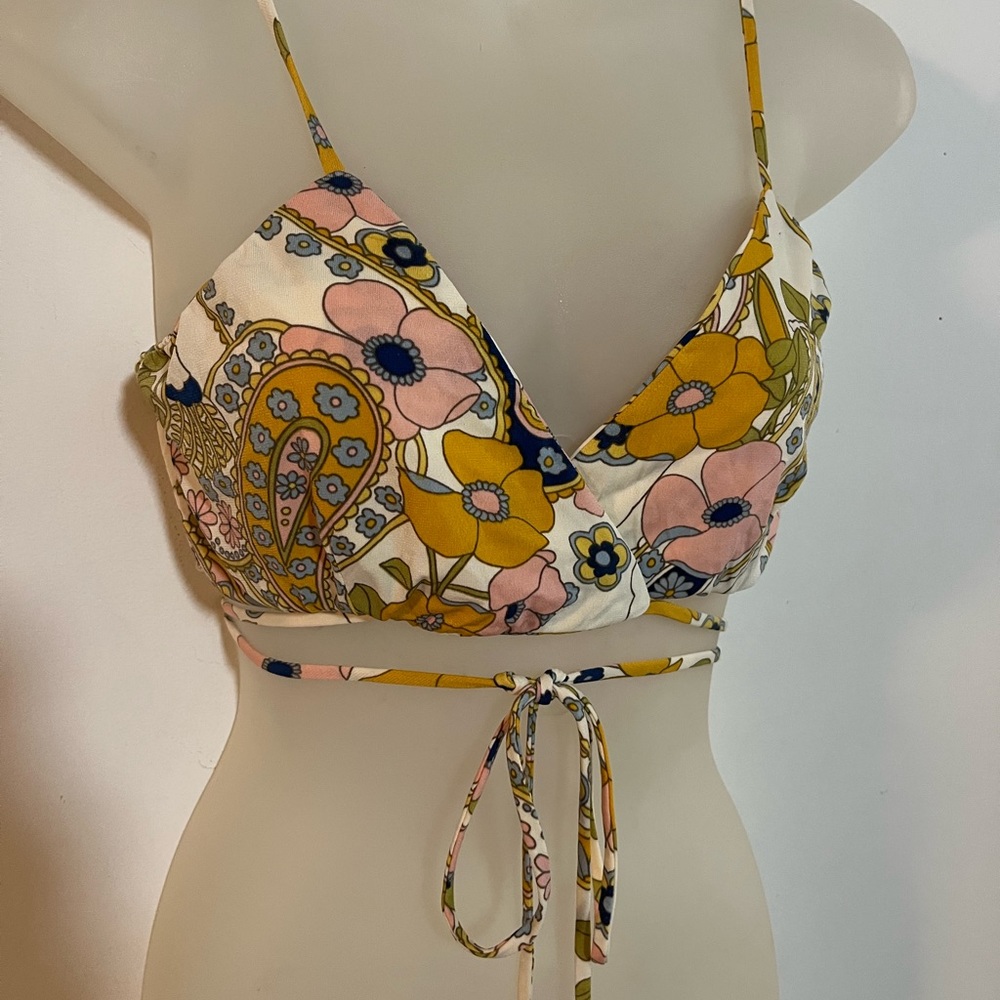 WAYF Floral Paisley Wrap Front Bikini Top Boho Retro Festival Bralette NWT Sz M